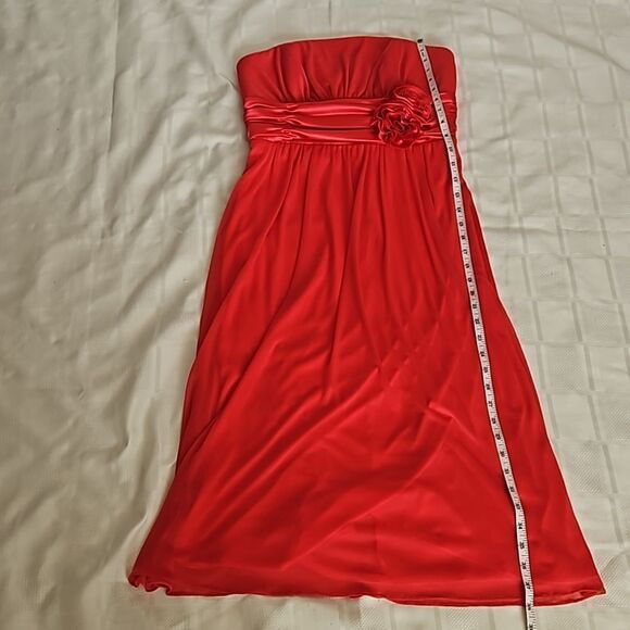 Jolie Strapless Fit & Flare Midi Dress With Rose Embellishment Size 10 Red - Picture 12 of 16